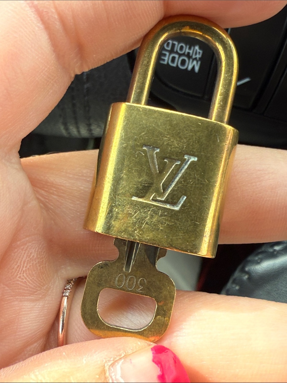 Lv lock and key #300 - Picture 6 of 6